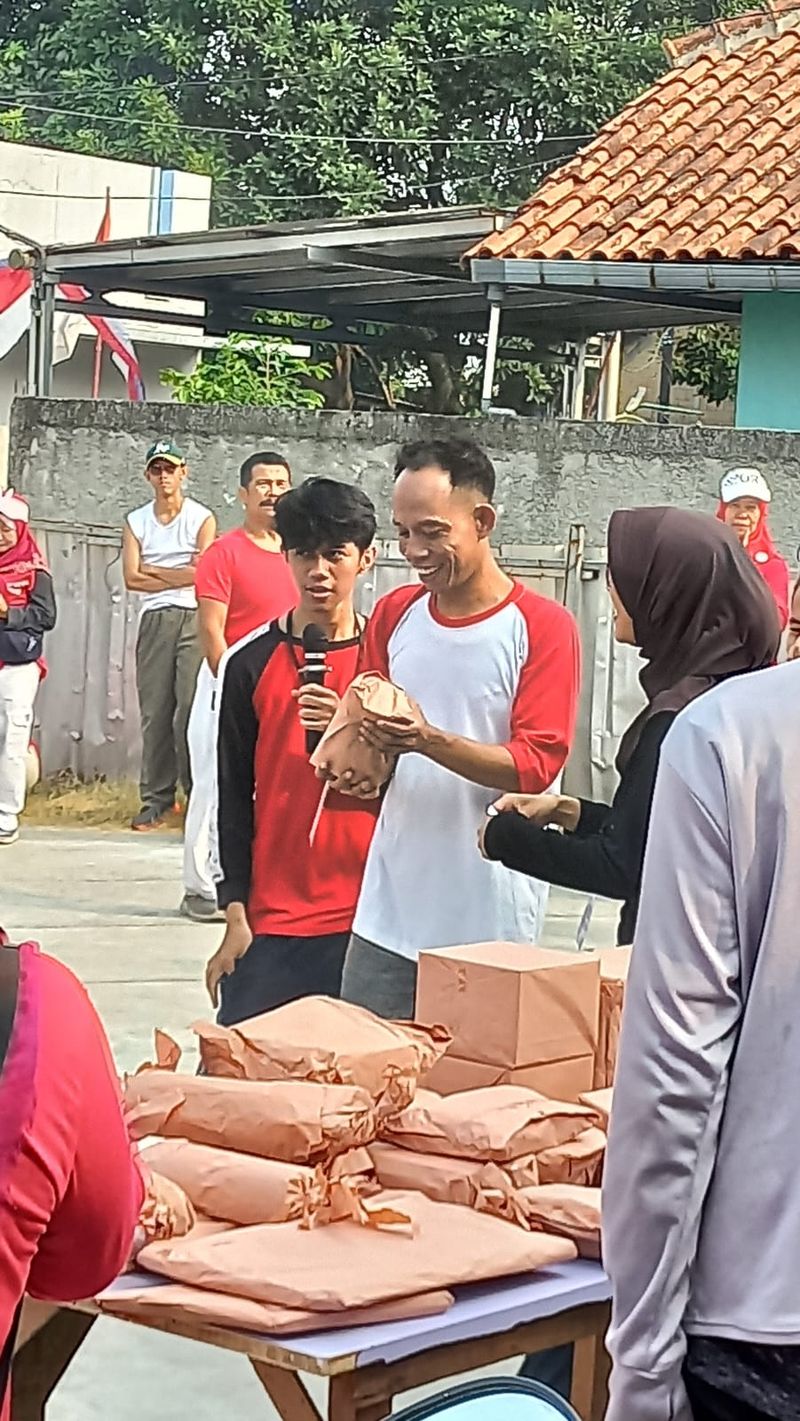 Jalan, Sehat HUT Kemerdekaan RI ke-81,RW 06 Pancoran Mas Depok 013