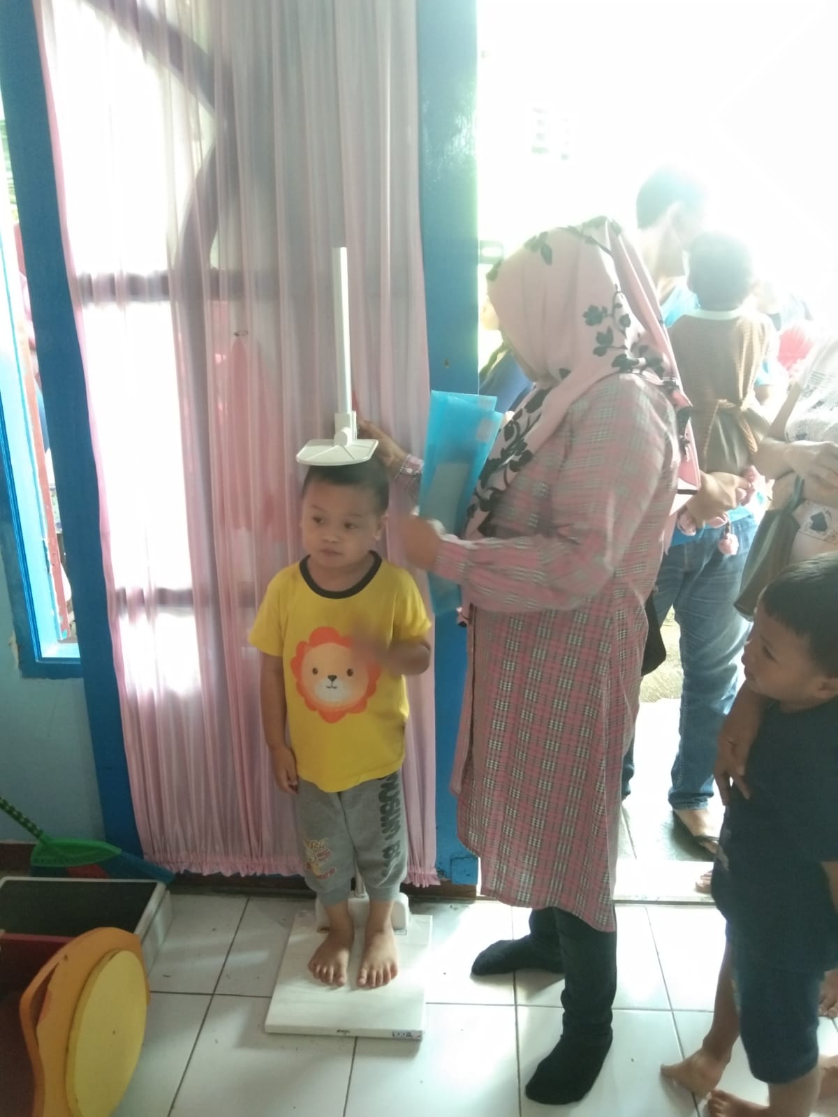 Pancoran-Mas-Depok-RW-06-Penimbangan-Balita-Pemberian-Obat-Cacing-Posyandu-Kenanga-B-11
