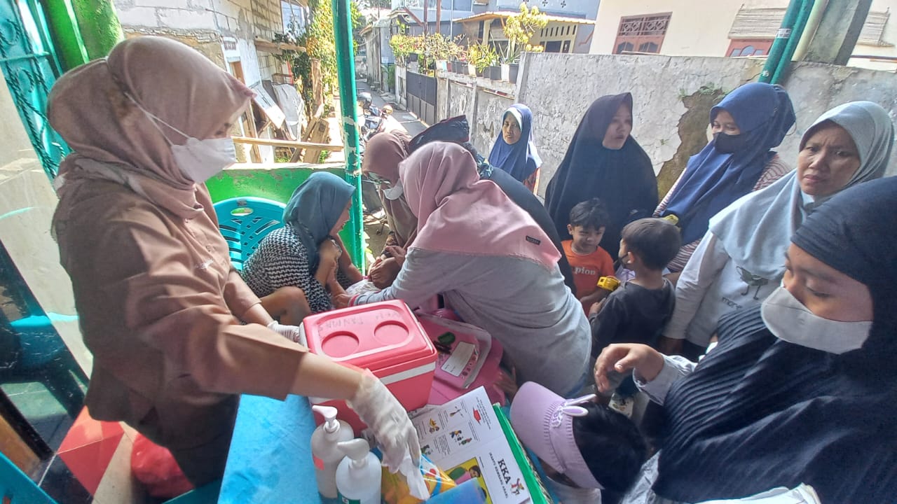 panmas-rw-06-depok-pin-polio-posyandu-kenanga-a-2