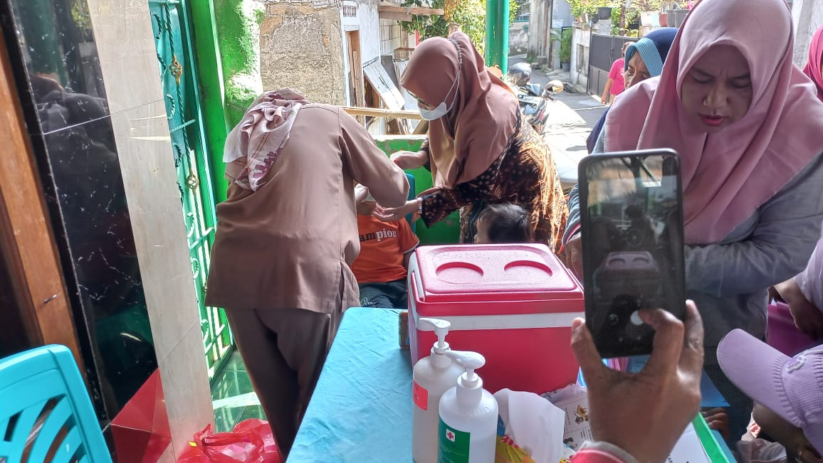panmas-rw-06-depok-pin-polio-posyandu-kenanga-a-7
