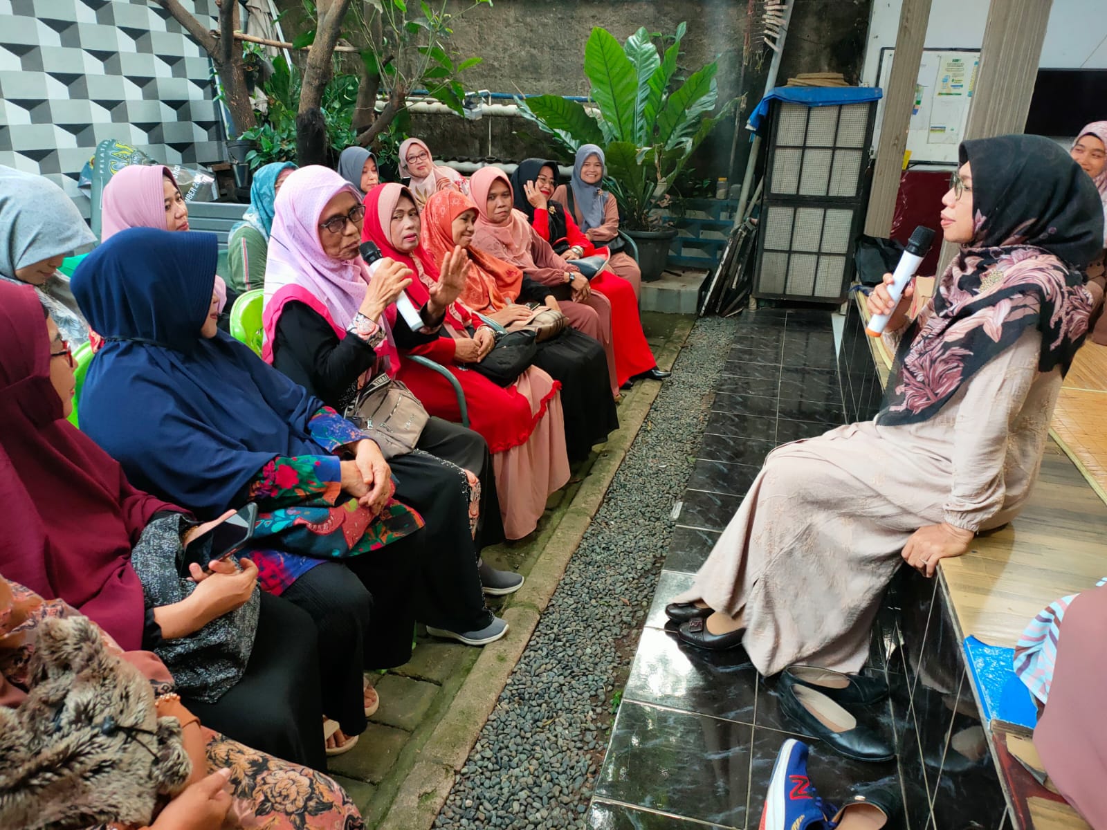 pancoran-mas-rw-06-depok-buka-puasa-bersama-ibu-walikota-depok-2