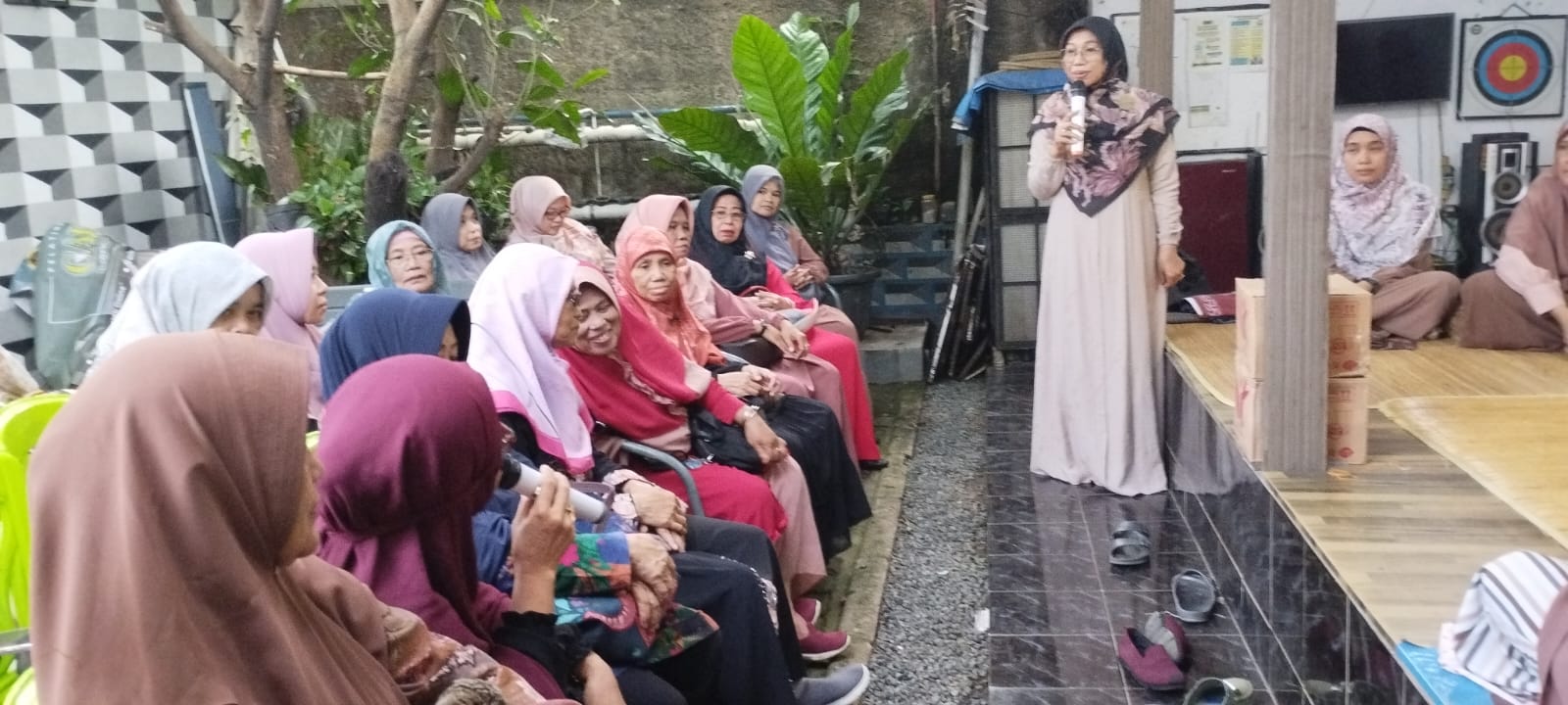 pancoran-mas-rw-06-depok-buka-puasa-bersama-ibu-walikota-depok-21