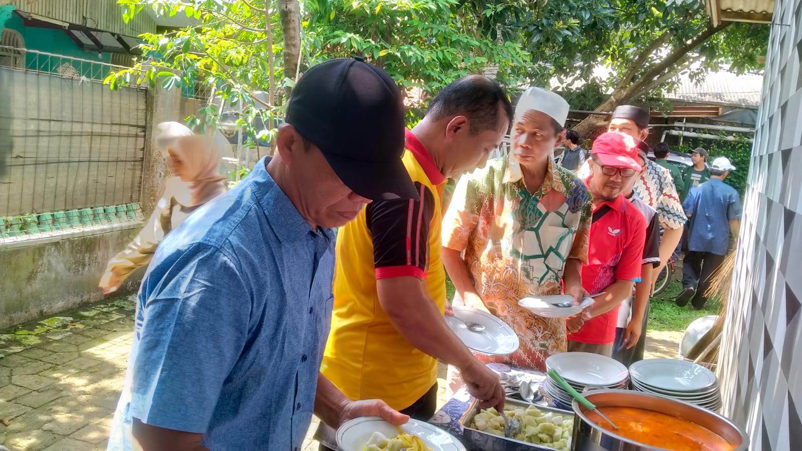 halal-bihalal-rw-06-pancoran-mas-depok-46